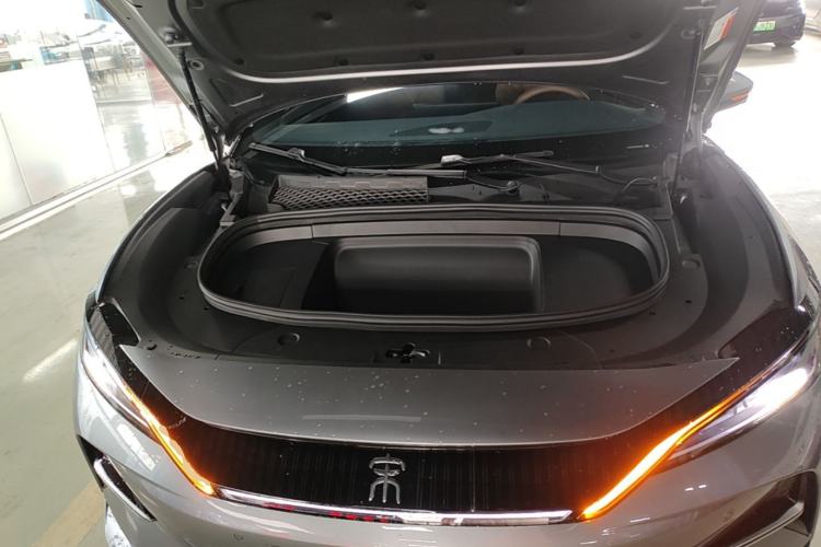 Used BYD Song L EV 2025 Intelligent Driving Version 662 km LiDAR Excellence Edition Engine Bay