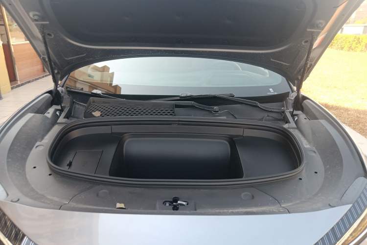 Used BYD Song L EV 2025 Intelligent Driving Version 602 km Range LiDAR-equipped All-Wheel-Drive Type Engine Bay