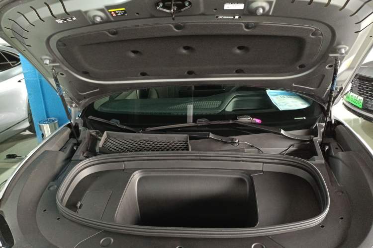 Used BYD Song L EV 2025 Intelligent Driving Version 602 km Range LiDAR-equipped All-Wheel-Drive Type Engine Bay