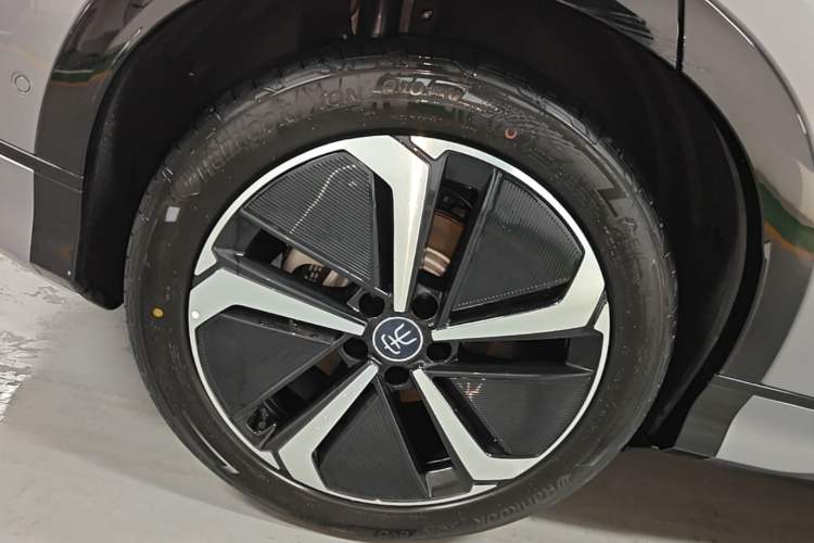 Used BYD Song L EV 2025 662 km Advanced Intelligent Driving Version Exterior 5