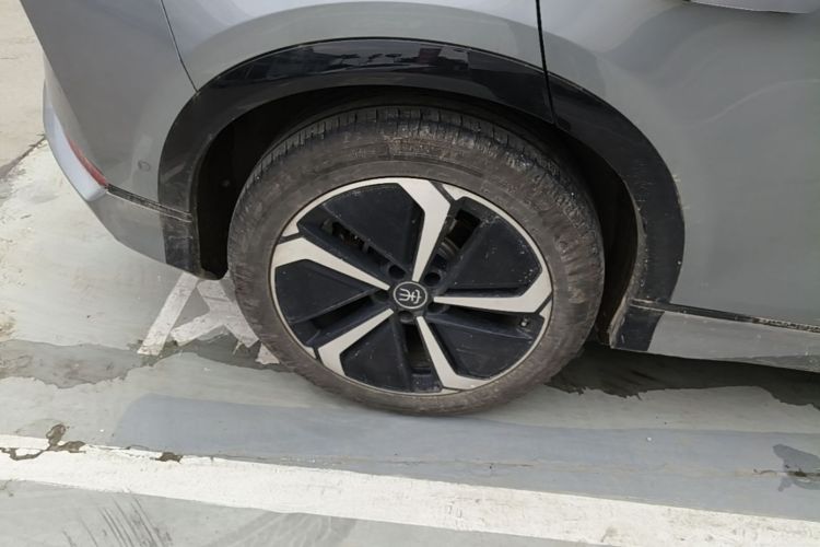 Used BYD Song L EV 2025 Intelligent Driving Version 662 km LiDAR Excellence Edition Exterior 5