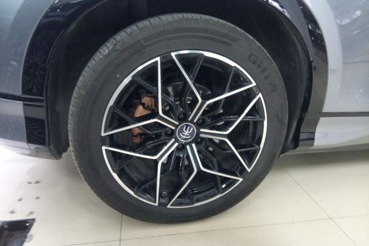 Used BYD Song L EV 2025 Intelligent Driving Version 602 km Range LiDAR-equipped All-Wheel-Drive Type Exterior 5