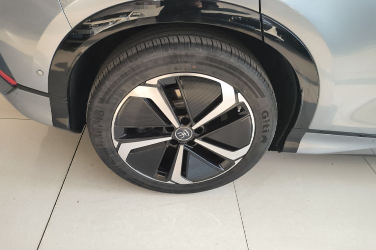 Used BYD Song L EV 2025 Intelligent Driving Version 662 km LiDAR Excellence Edition Exterior 8