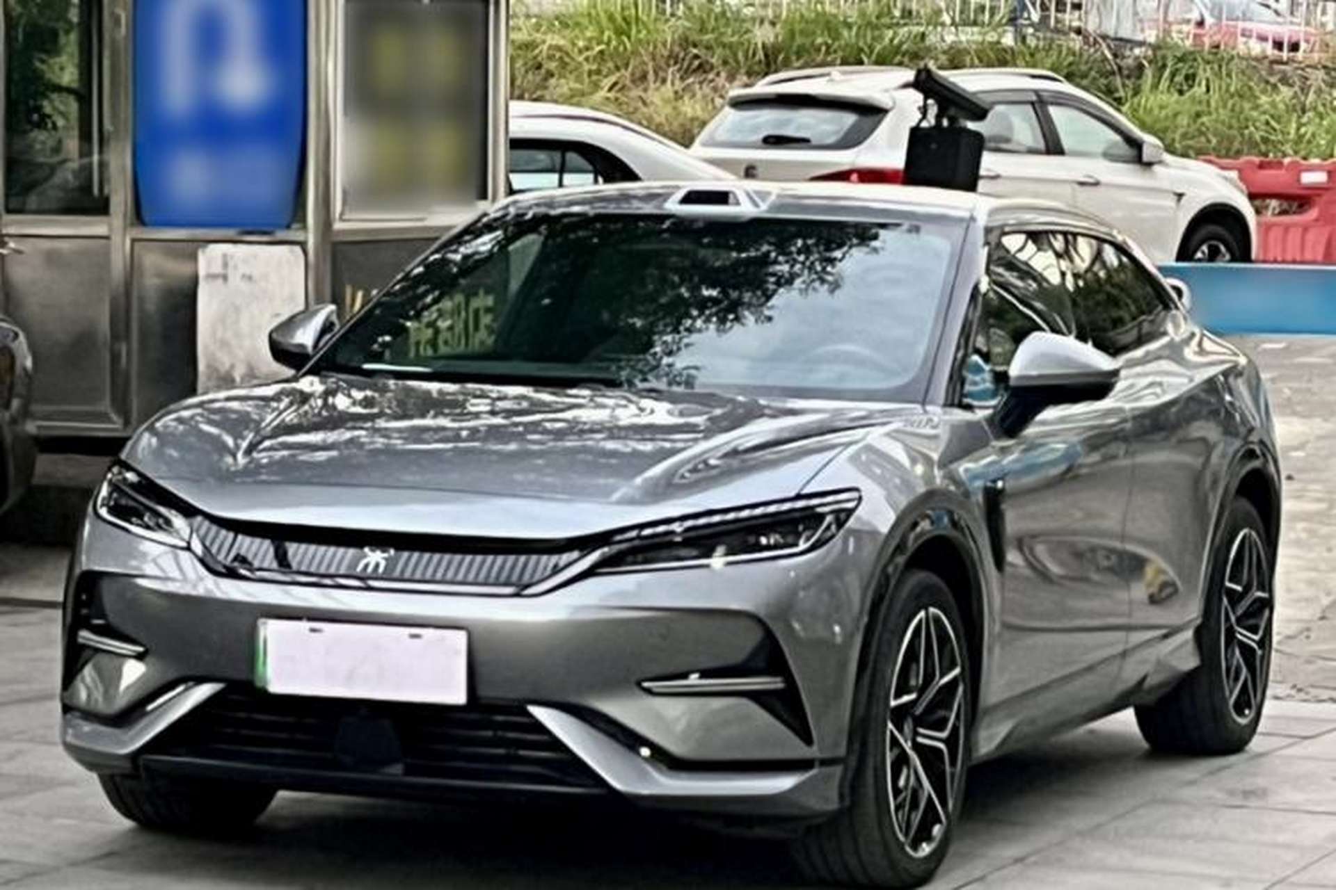 Used BYD Song L EV 2025 Intelligent Driving Version 602 km Range LiDAR-equipped All-Wheel-Drive Type Front Left 45 Deg