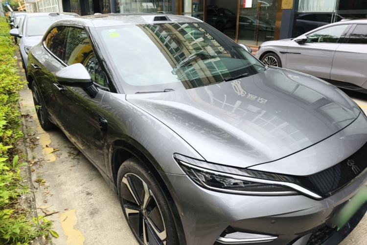 Used BYD Song L EV 2025 Intelligent Driving Version 662 km LiDAR Excellence Edition Front Right 45 Deg