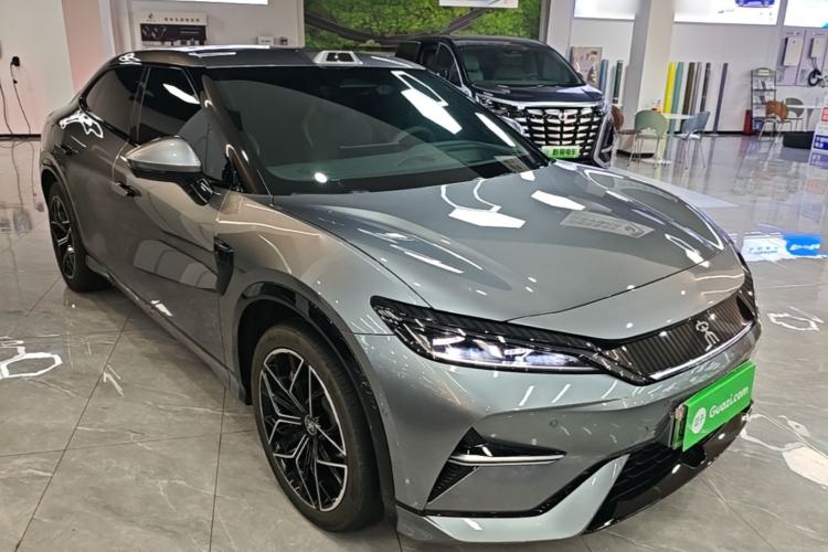 Used BYD Song L EV 2025 Intelligent Driving Version 602 km Range LiDAR-equipped All-Wheel-Drive Type Front Right 45 Deg