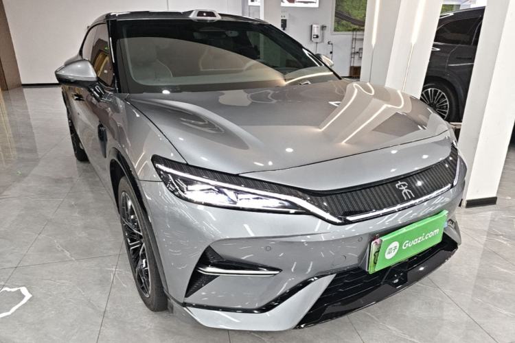 Used BYD Song L EV 2025 Intelligent Driving Version 602 km Range LiDAR-equipped All-Wheel-Drive Type Front Right 45 Deg