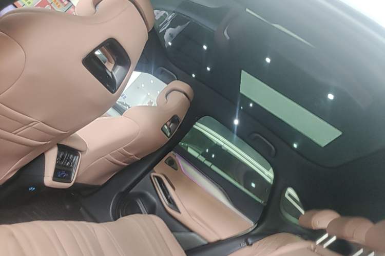 Used BYD Song L EV 2025 Intelligent Driving Version 662 km LiDAR Excellence Edition Headliner