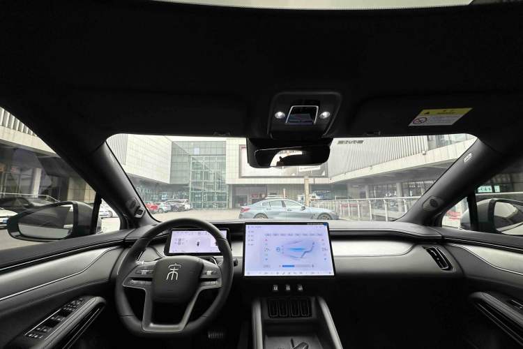 Used BYD Song L EV 2025 Intelligent Driving Version 662 km LiDAR Excellence Edition Interior 1