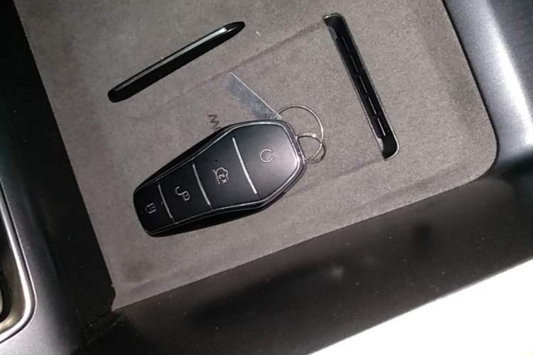 Used BYD Song L EV 2025 662 km Advanced Intelligent Driving Version Interior 1