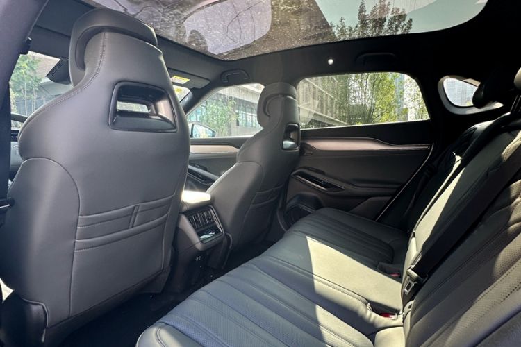 Used BYD Song L EV 2025 Intelligent Driving Version 662 km LiDAR Excellence Edition Interior 2