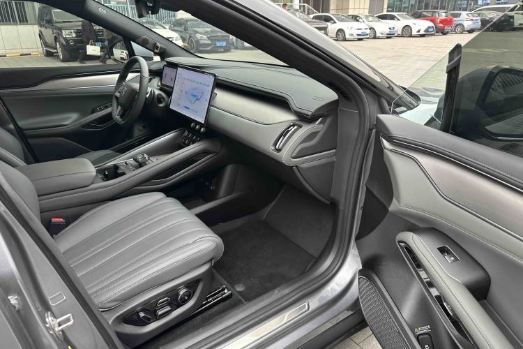 Used BYD Song L EV 2025 Intelligent Driving Version 662 km LiDAR Excellence Edition Interior 9