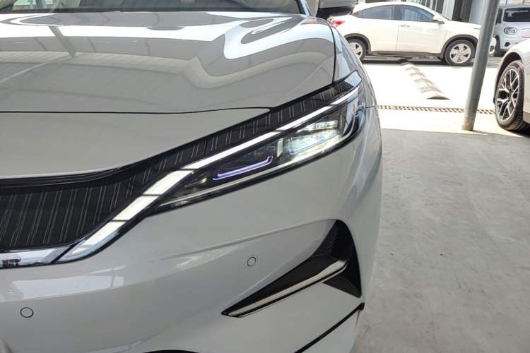 Used BYD Song L EV 2025 Intelligent Driving Version 662 km LiDAR Excellence Edition Left Front Headlight