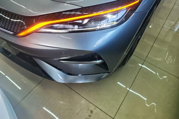 Used BYD Song L EV 2025 550 km Excellence Version Left Front Headlight