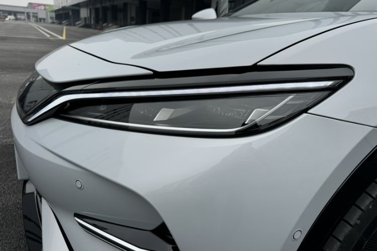 Used BYD Song L EV 2025 Intelligent Driving Version 550 km Excellence Edition Left Front Headlight