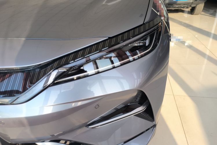 Used BYD Song L EV 2025 Intelligent Driving Version 662 km LiDAR Excellence Edition Left Front Headlight