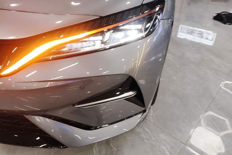 Used BYD Song L EV 2025 Intelligent Driving Version 602 km Range LiDAR-equipped All-Wheel-Drive Type Left Front Headlight