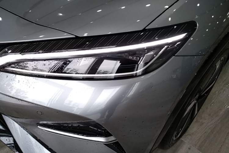 Used BYD Song L EV 2025 662 km Advanced Intelligent Driving Version Left Front Headlight