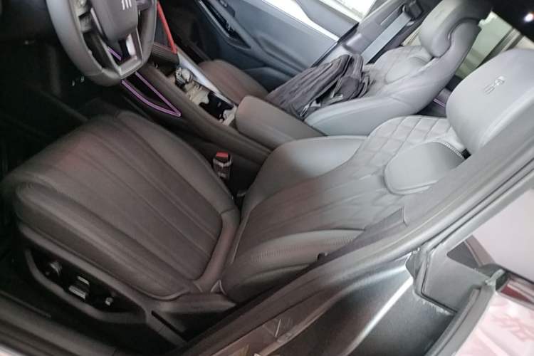 Used BYD Song L EV 2025 Intelligent Driving Version 662 km LiDAR Excellence Edition Left Front Seat