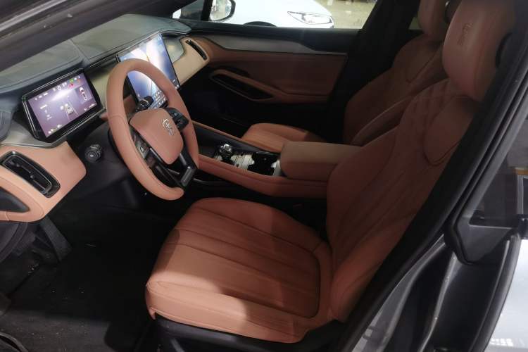 Used BYD Song L EV 2025 662 km Ultra-Range Version Left Front Seat