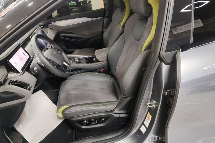 Used BYD Song L EV 2025 Intelligent Driving Version 602 km Range LiDAR-equipped All-Wheel-Drive Type Left Front Seat