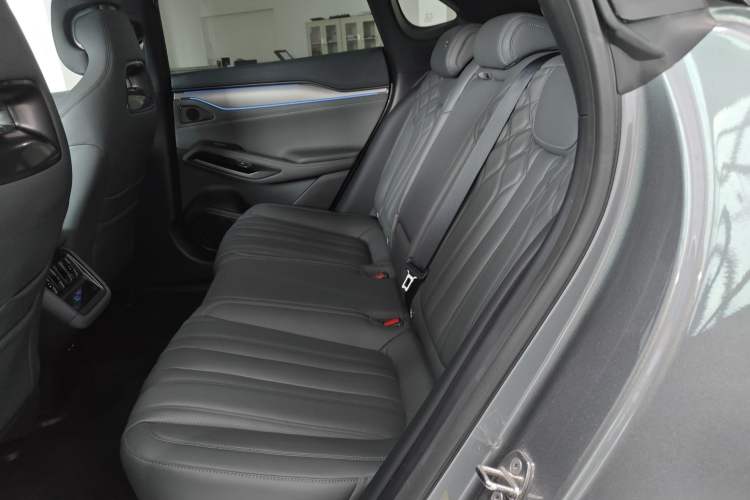 Used BYD Song L EV 2025 Intelligent Driving Version 662 km LiDAR Excellence Edition Left Rear Seat