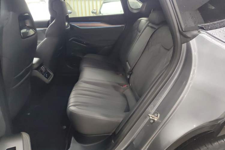 Used BYD Song L EV 2025 Intelligent Driving Version 662 km LiDAR Excellence Edition Left Rear Seat