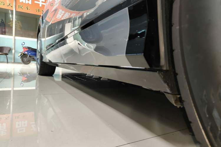Used BYD Song L EV 2025 550 km Excellence Version Left Side Sill