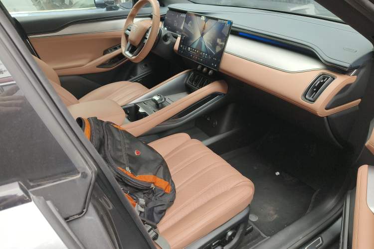 Used BYD Song L EV 2025 Intelligent Driving Version 662 km LiDAR Excellence Edition Right Front Seat