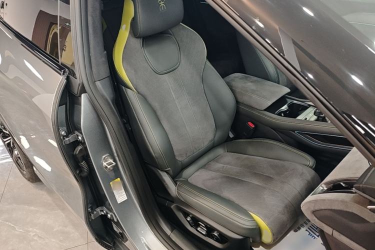 Used BYD Song L EV 2025 Intelligent Driving Version 602 km Range LiDAR-equipped All-Wheel-Drive Type Right Front Seat
