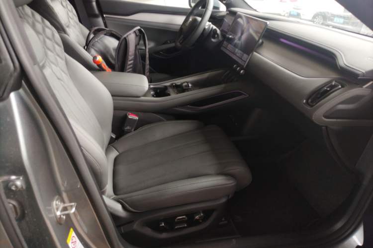 Used BYD Song L EV 2025 Intelligent Driving Version 662 km LiDAR Excellence Edition Right Front Seat