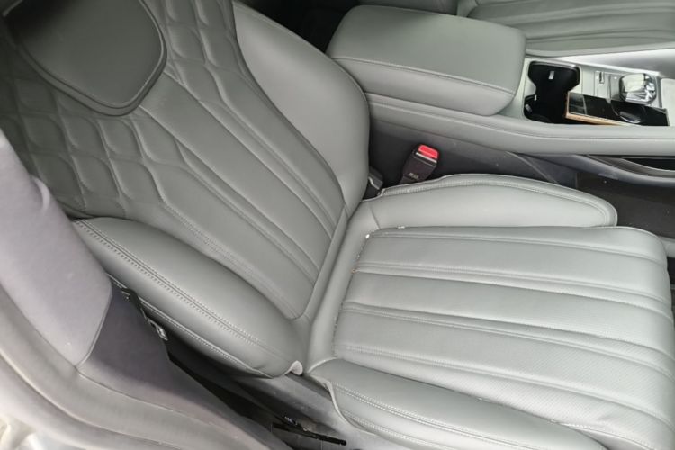 Used BYD Song L EV 2025 Intelligent Driving Version 662 km LiDAR Excellence Edition Right Front Seat