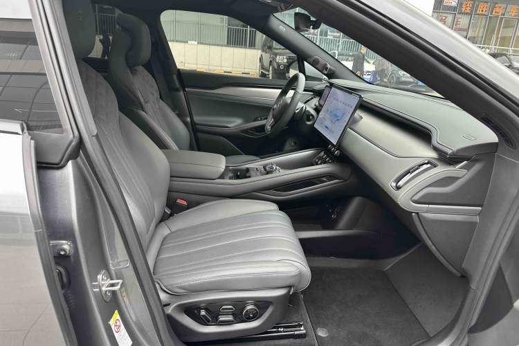 Used BYD Song L EV 2025 Intelligent Driving Version 662 km LiDAR Excellence Edition Right Front Seat
