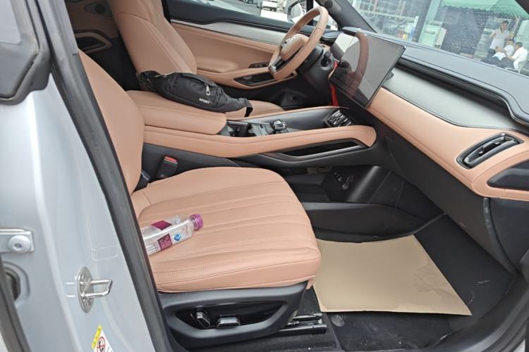 Used BYD Song L EV 2025 662 km Ultra-Range Version Right Front Seat