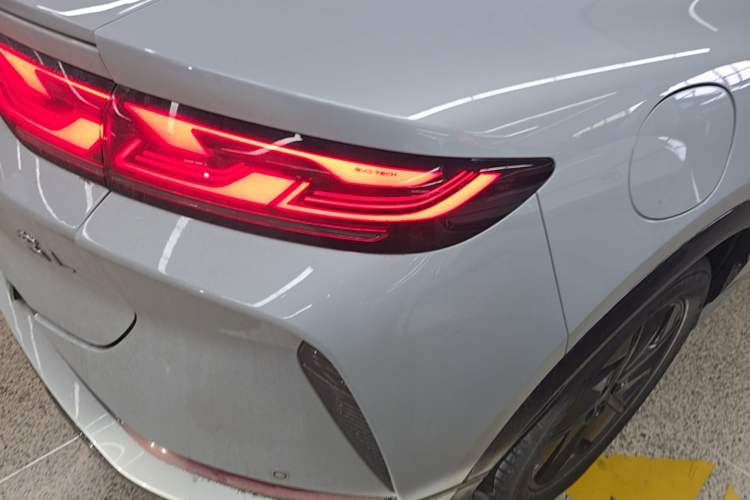 Used BYD Song L EV 2025 550 km Excellence Version Right Rear Taillight