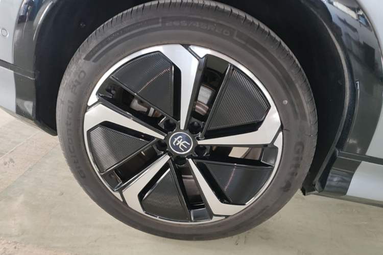 Used BYD Song L EV 2025 Intelligent Driving Version 662 km LiDAR Excellence Edition Right Rear Wheel Hub