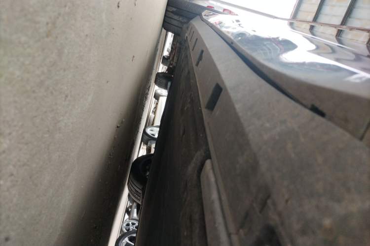 Used BYD Song L EV 2025 Intelligent Driving Version 662 km LiDAR Excellence Edition Right Side Sill