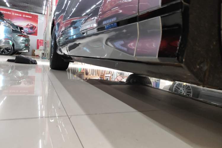 Used BYD Song L EV 2025 550 km Excellence Version Right Side Sill