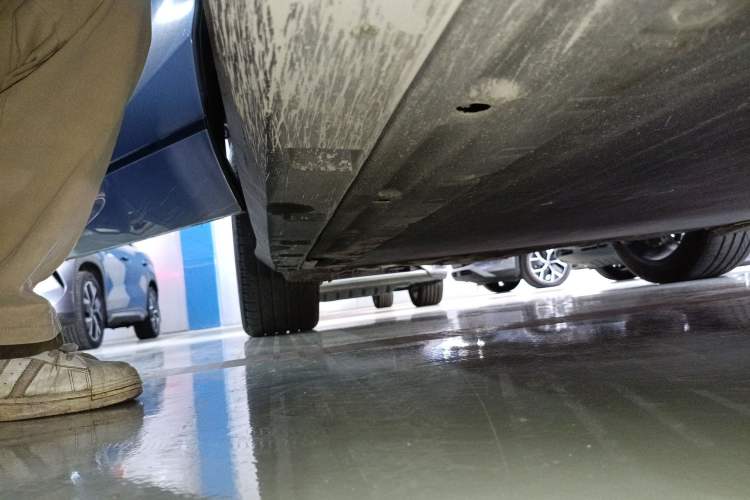Used BYD Song L EV 2025 Intelligent Driving Version 602 km Range LiDAR-equipped All-Wheel-Drive Type Right Side Sill