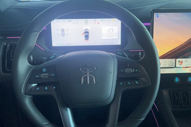 Used BYD Song L EV 2025 Intelligent Driving Version 662 km LiDAR Excellence Edition Steering Wheel