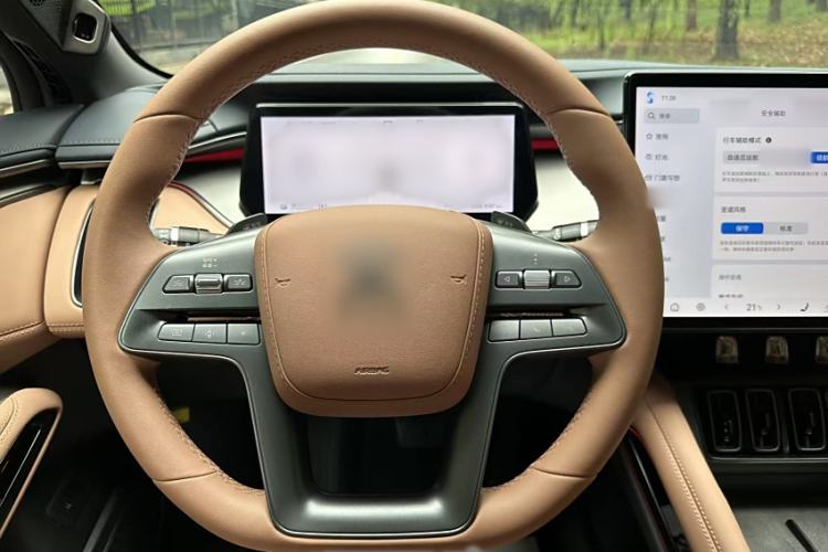 Used BYD Song L EV 2025 Intelligent Driving Version 662 km LiDAR Excellence Edition Steering Wheel