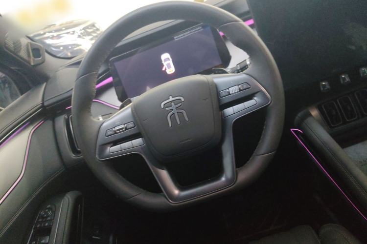 Used BYD Song L EV 2025 Intelligent Driving Version 662 km LiDAR Excellence Edition Steering Wheel