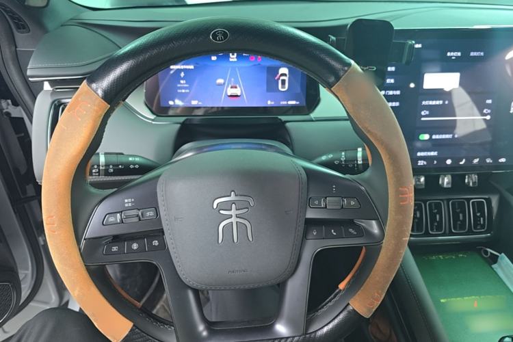Used BYD Song L EV 2025 550 km Excellence Version Steering Wheel