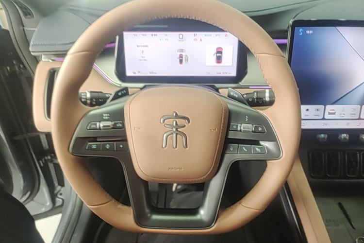 Used BYD Song L EV 2025 Intelligent Driving Version 662 km LiDAR Excellence Edition Steering Wheel