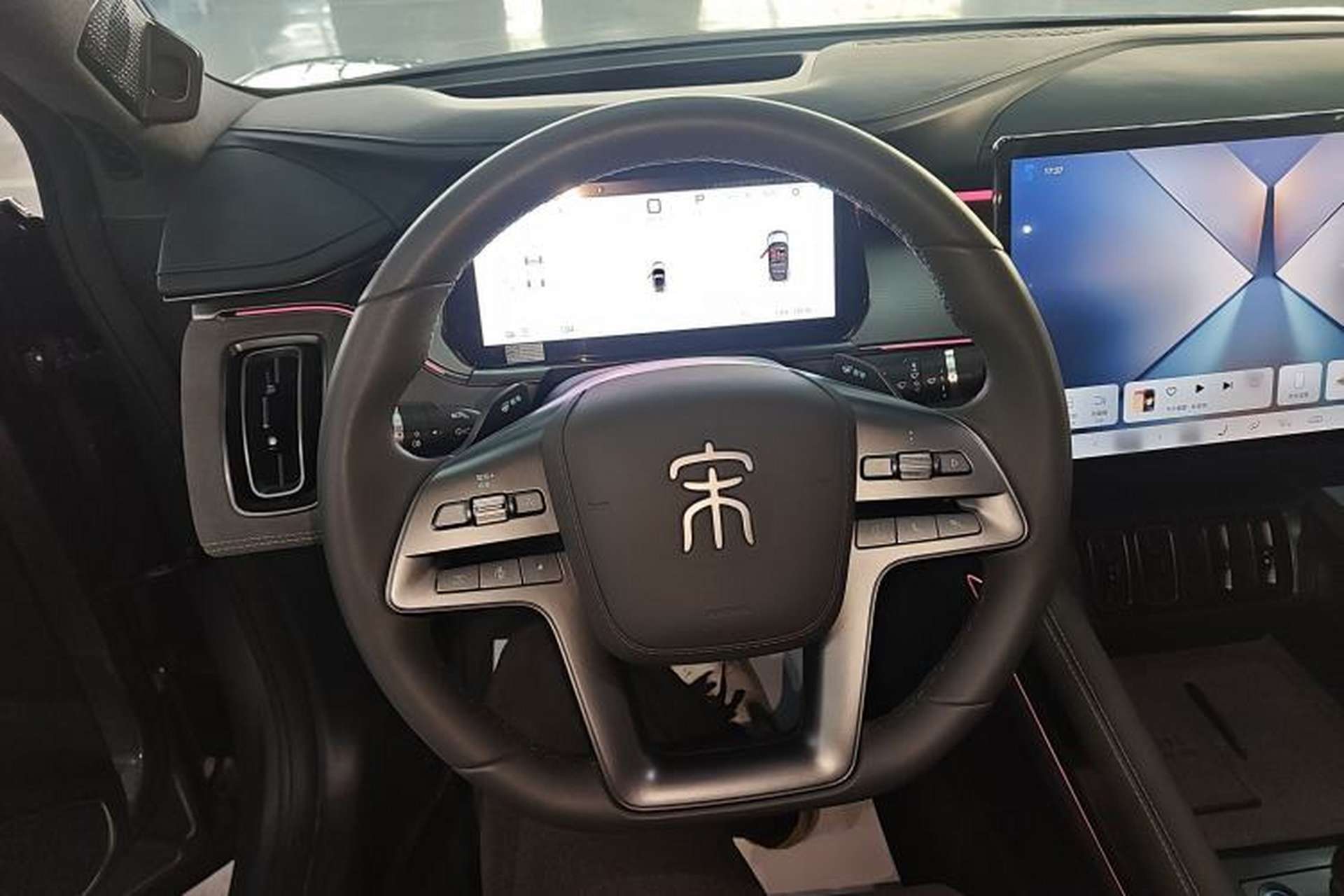Used BYD Song L EV 2025 Intelligent Driving Version 602 km Range LiDAR-equipped All-Wheel-Drive Type Steering Wheel