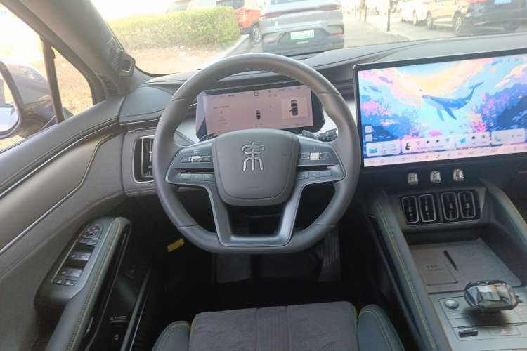 Used BYD Song L EV 2025 Intelligent Driving Version 602 km Range LiDAR-equipped All-Wheel-Drive Type Steering Wheel