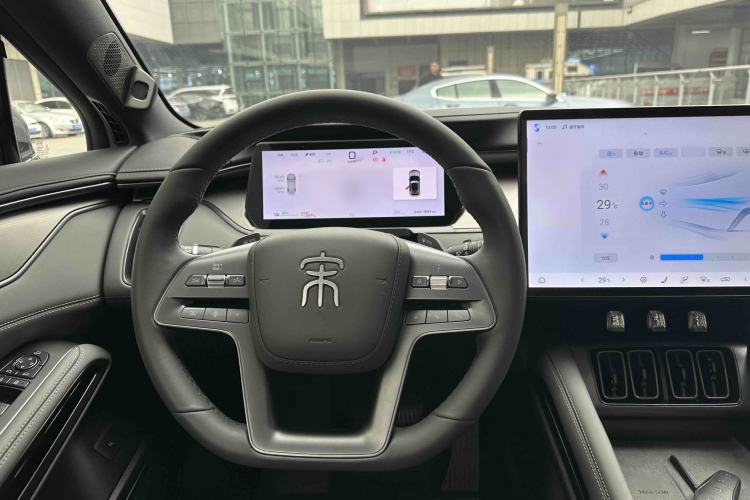 Used BYD Song L EV 2025 Intelligent Driving Version 662 km LiDAR Excellence Edition Steering Wheel