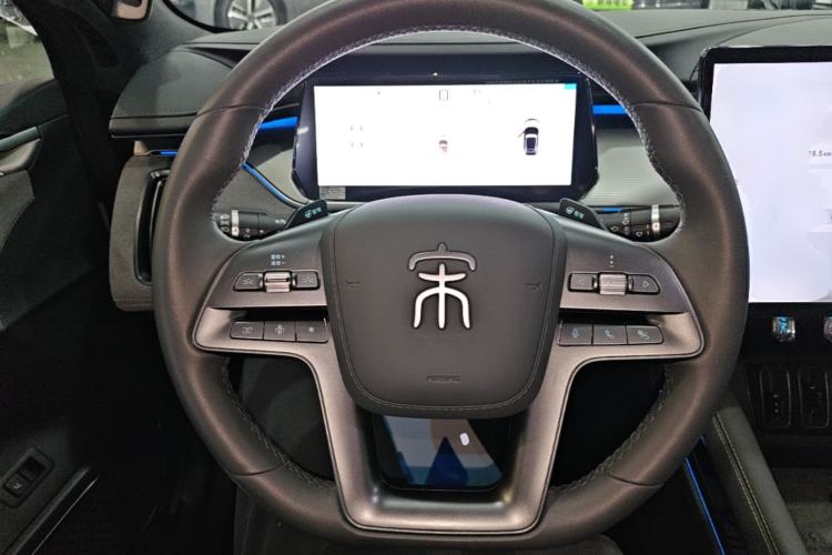 Used BYD Song L EV 2025 Intelligent Driving Version 602 km Range LiDAR-equipped All-Wheel-Drive Type Steering Wheel