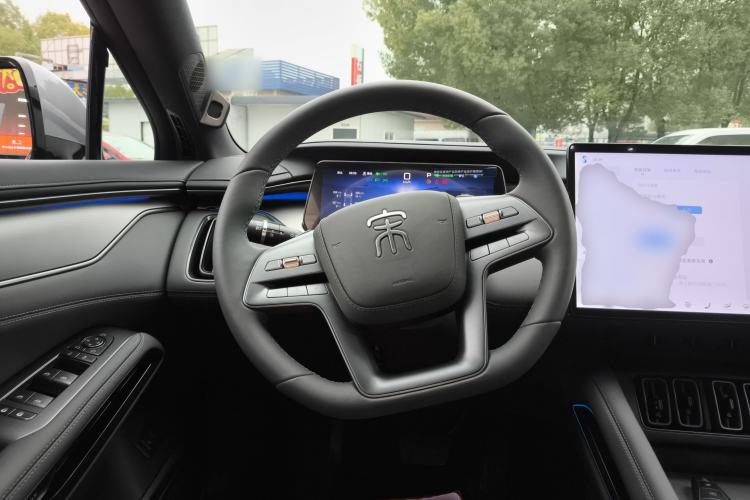 Used BYD Song L EV 2025 Intelligent Driving Version 662 km LiDAR Excellence Edition Steering Wheel