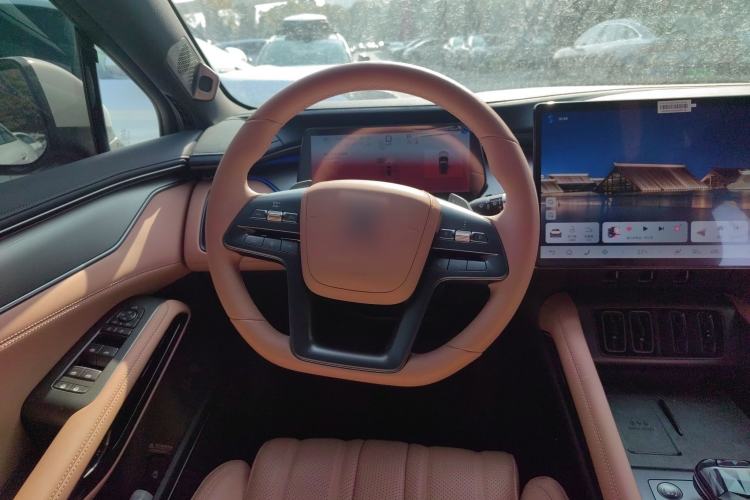 Used BYD Song L EV 2025 Intelligent Driving Version 662 km LiDAR Excellence Edition Steering Wheel